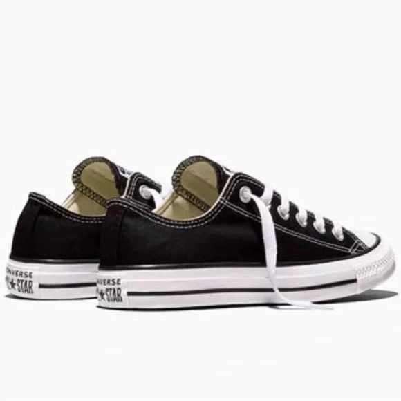 🌌Chuck Taylor All Star Canvas in Black - Size 9🌌 - Picture 8 of 9